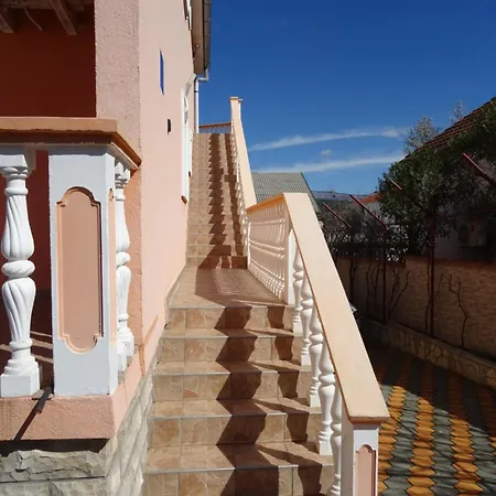 Guest House Laura Posedarje Exterior photo