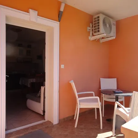 Guest House Laura Posedarje Exterior photo
