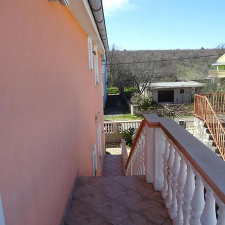 Guest House Laura Posedarje Exterior photo
