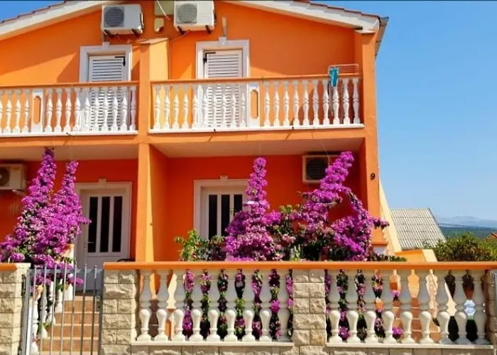 Guest House Laura